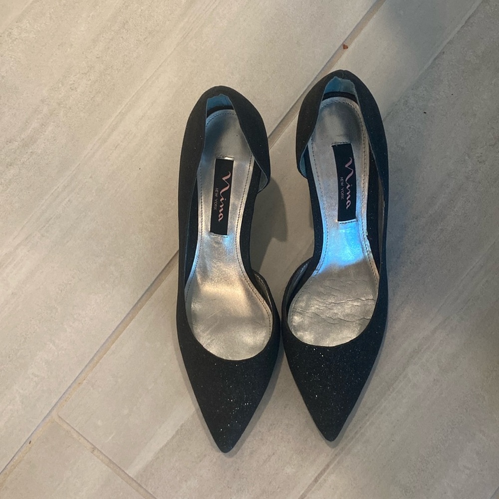 Nina dress pumps worn once. Size 7.5